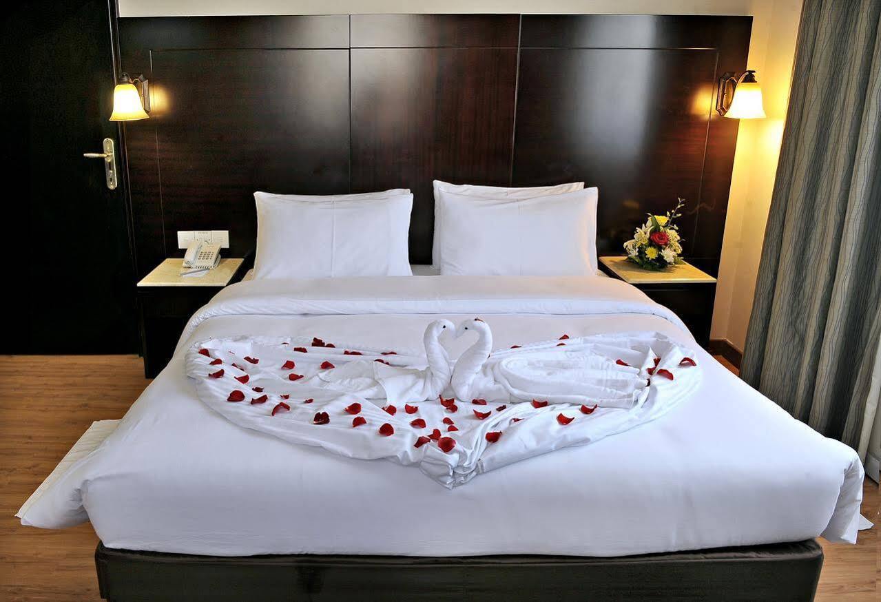 Signature Inn Al Riqqa Дубай Екстериор снимка